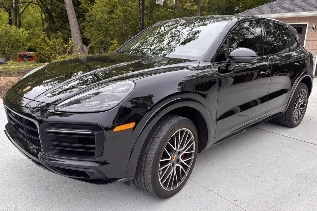 2022 Porsche Cayenne 4×4 GTS