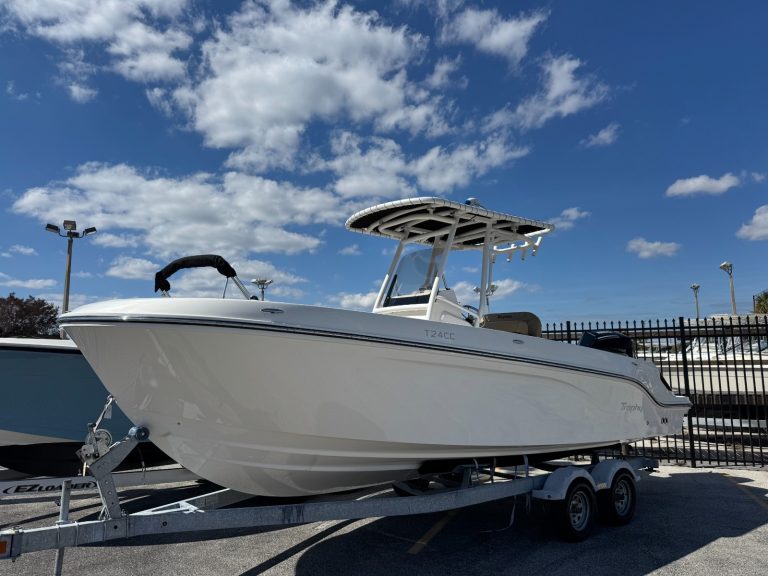 2023 24' 7 Bayliner Trophy T24 CC