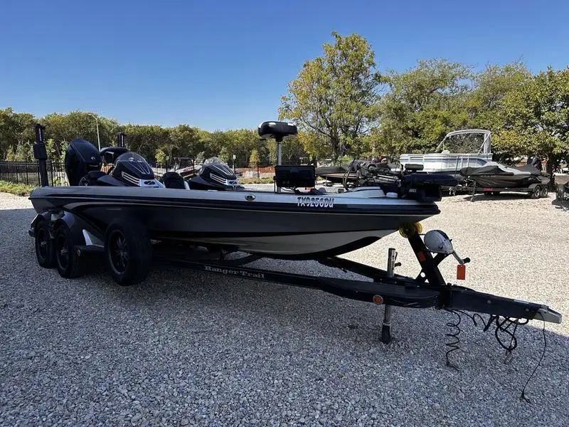 2017 Ranger Z521C – Evinrude 250 HP Engine – Trailer Included